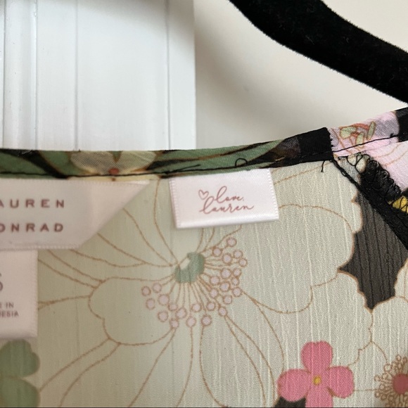 LC Lauren Conrad Printed Chiffon Peasant Top - Picture 4 of 4